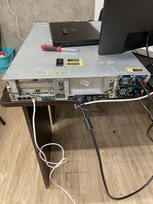 HP Proliant DL380p gen8