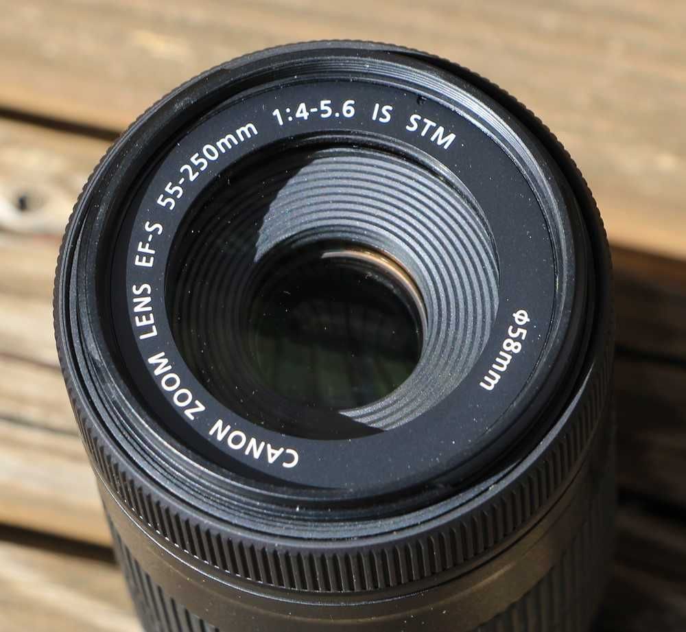 Canon EF-S 55-250mm f4-5.6 IS STM