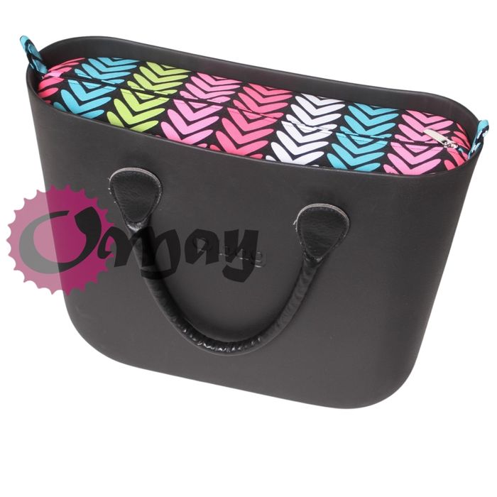 Czarny organizer do OBAG MINI różowe serca 2 kieszenie wkład OMAY