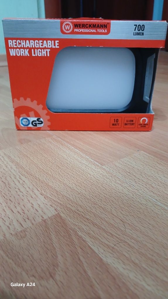 Акумуляторний прожектор 10W IP44 світлодіодний 6400K