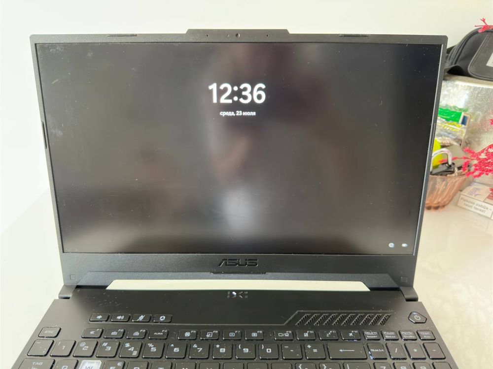 Sprzedam laptopa gamingowego ASUS TUF Dash F15