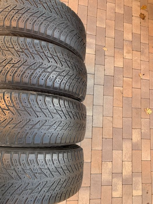 Зимові шини(резина) 235/65 R17 “NOKIAN” Hakkapeliitta 8 - 4шт.