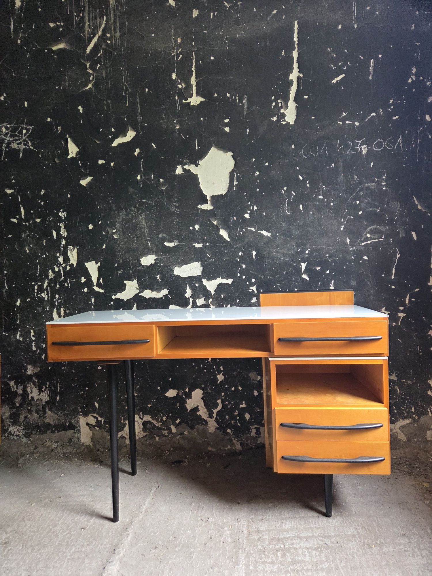 Zestaw modułowy Mojmir Pozar biurko szafka komoda  vintage prl design