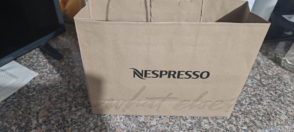 Cápsulas Nespresso para venda  1 caixa  3 euros