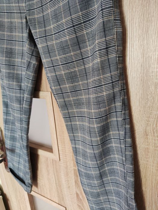 Eleganckie Spodnie Zara, r. 152