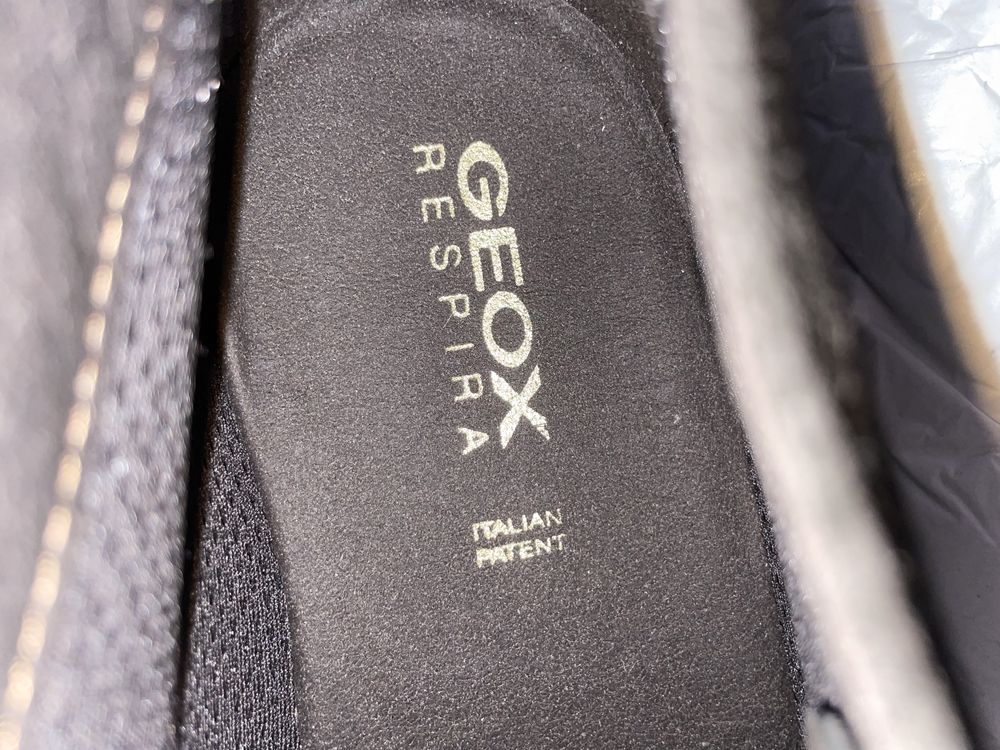 туфлі GEOX respira