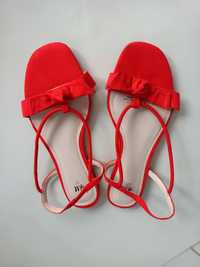 Sandałki H&M 37 czerwone płaskie Nowe