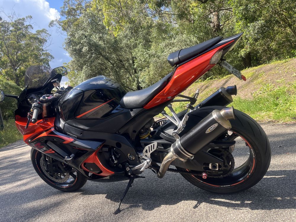 Suzuki GSXR 1000 K7 muitos exrras