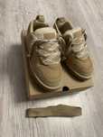 В наявності UGG Lowmel 39
