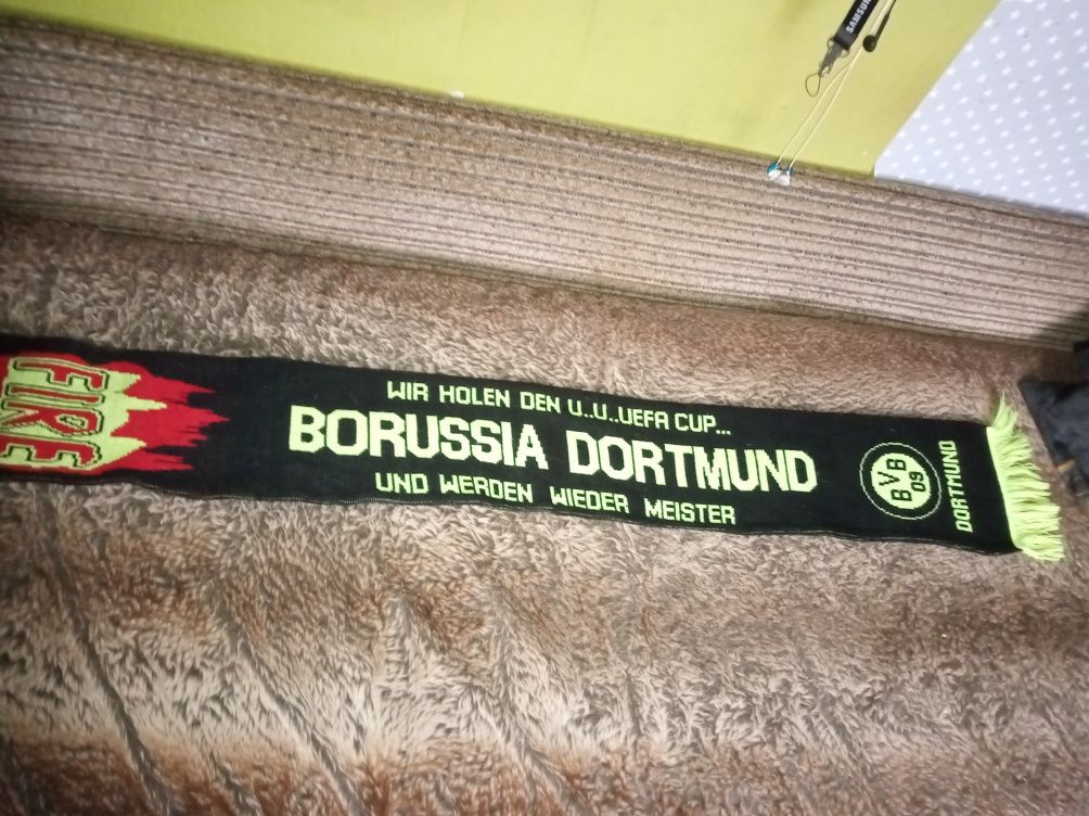 Dwustronny szalik Borussia Dortmund