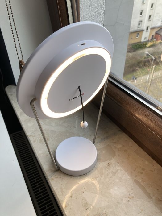 Lusterko z podswitleniem