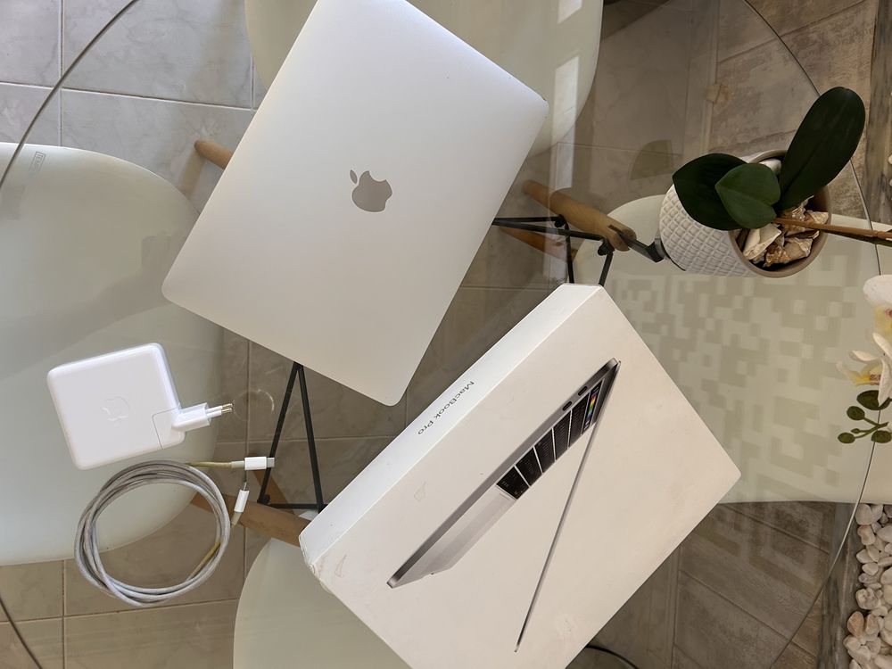 MacBook Pro 2016 Touch-Bar 500GB