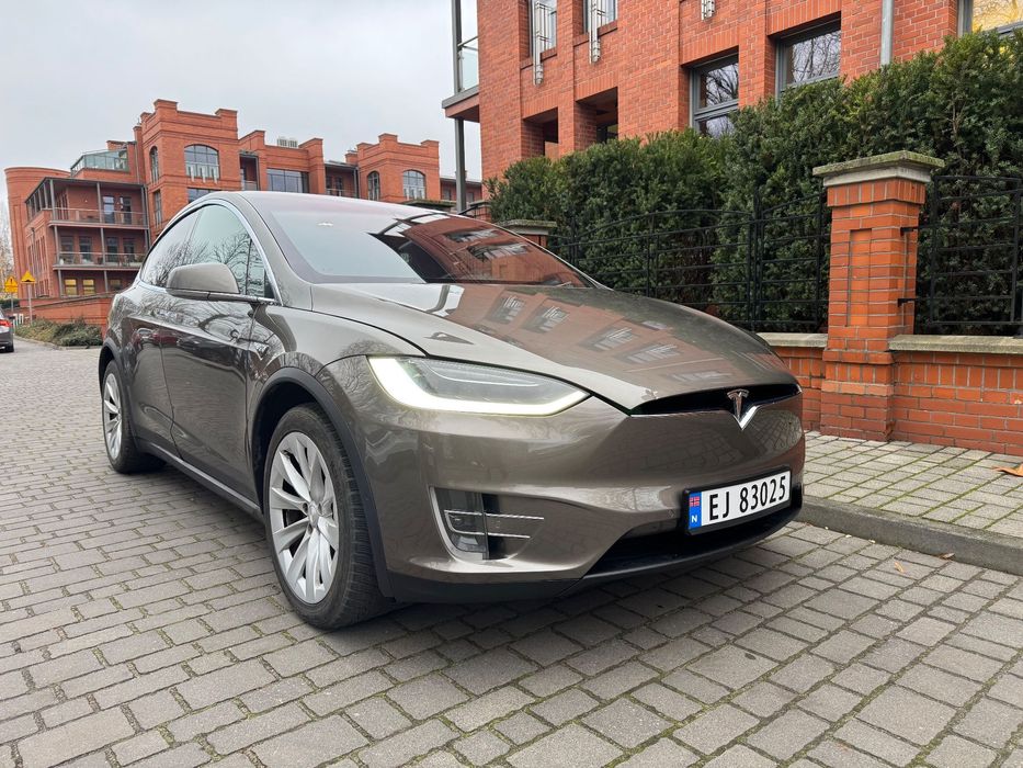 Tesla Model X Tesla Model X 90D Darmowe ładowanie Free SC01