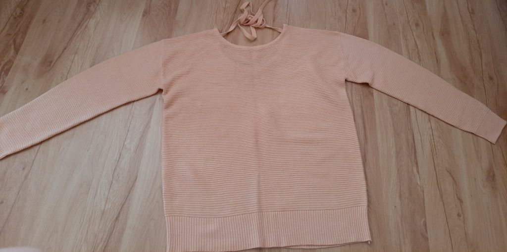 Brzoskwiniowy sweter Sinsay S