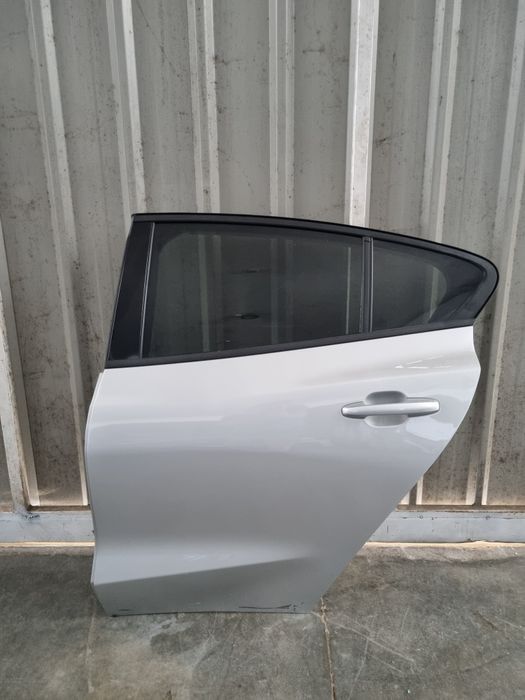 Ford focus mk4 portas de tras direita e esquerda