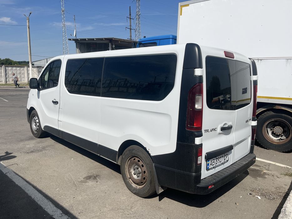 Автомобіль Renault-Trafic офіційний maksi ориг. пасажир, 2017р