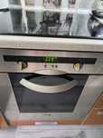 Piekarnik elektryczny sprawny sprzedam do  zabudowy 60cm