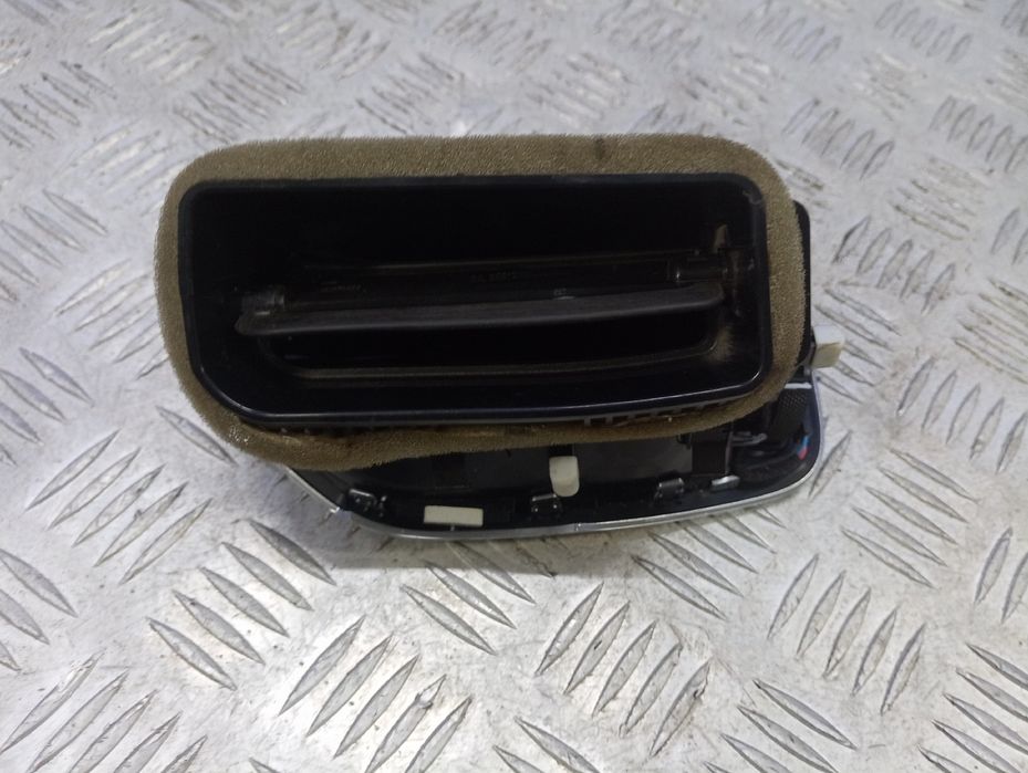 Дефлектор обдування салону лівий Porsche Cayenne 9Y0 Порш Каен Q7 4M