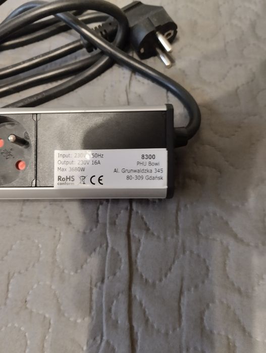 Gniazdo meble wysuwane kolumna wpuszczana