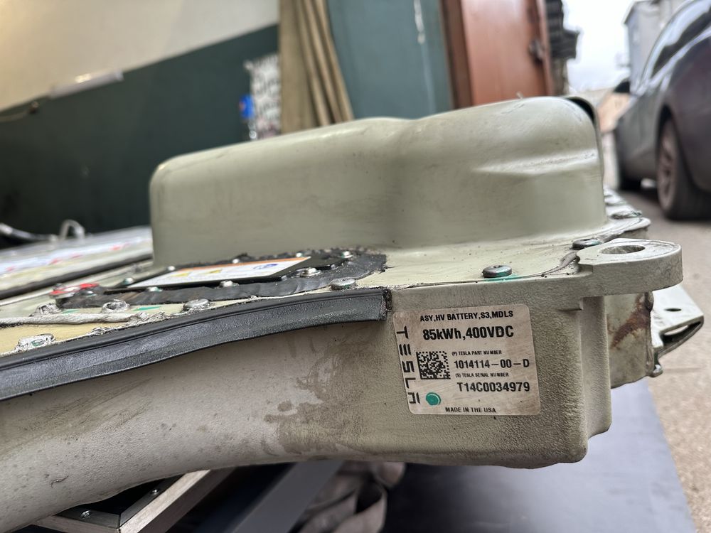 Високовольтна батарея 85 Тесла модел S