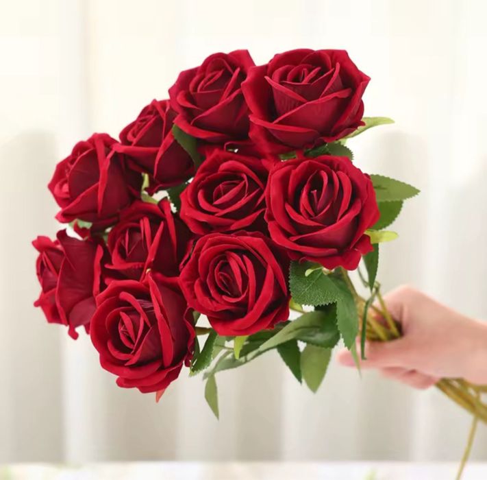 Латексні високі троянди у 8-ми кольорах