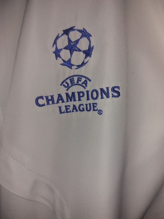 Casaco Adidas Real Madrid Champions League Y2K