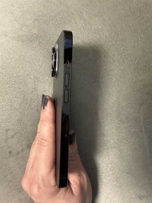 Продам iPhone 14 pro 128 space black