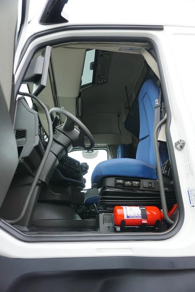 Volvo FH / AREO / 460 / I – SAVE / XL / EURO 6 / ACC / I -COOL / NOWY MODEL