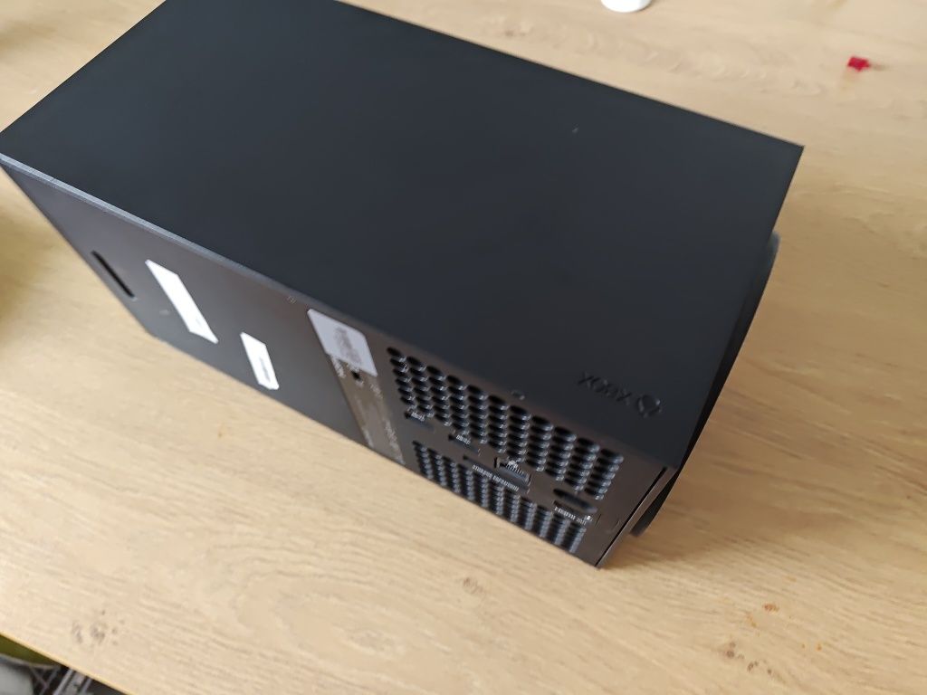 Xbox Series X 1tb gwarancja pad okablowanie