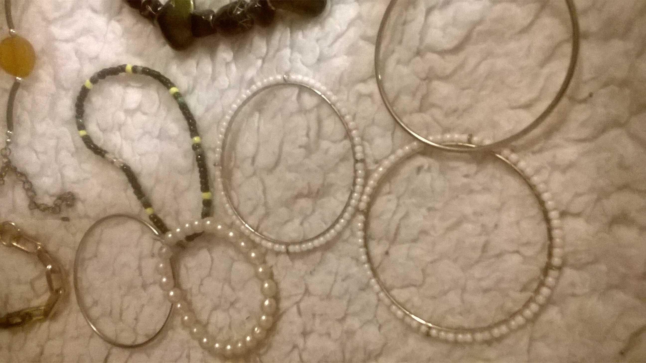 Zestaw biżuterii używanej z masy perłowej