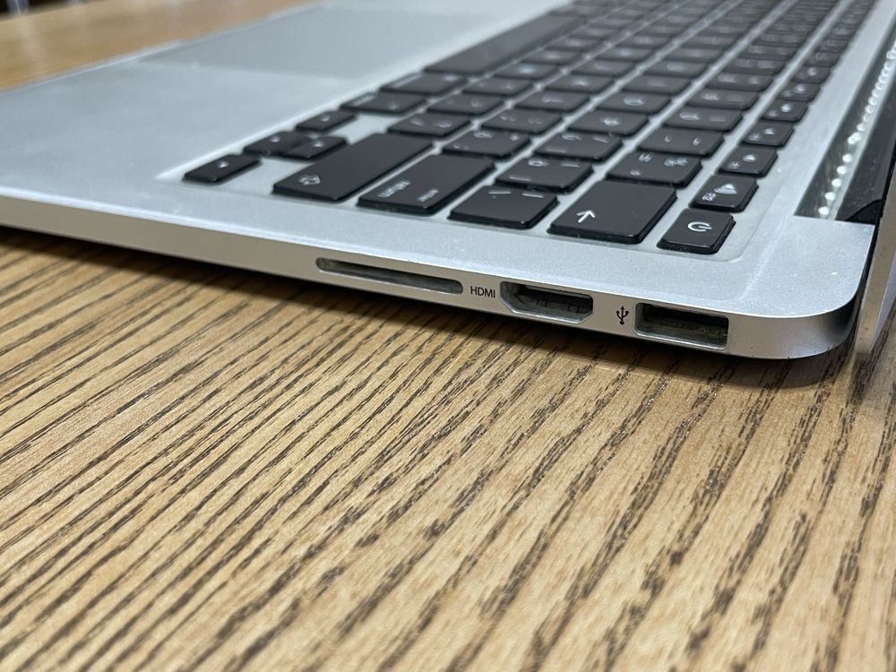 MacBook Pro 13" A1502 на запчасти