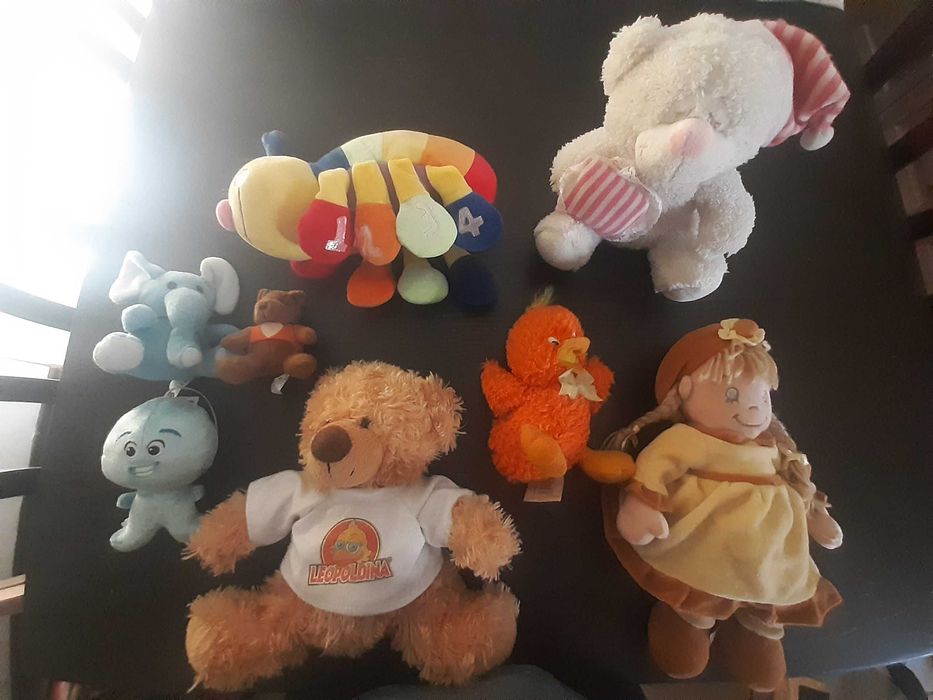 Peluches vários para bebé ou criança