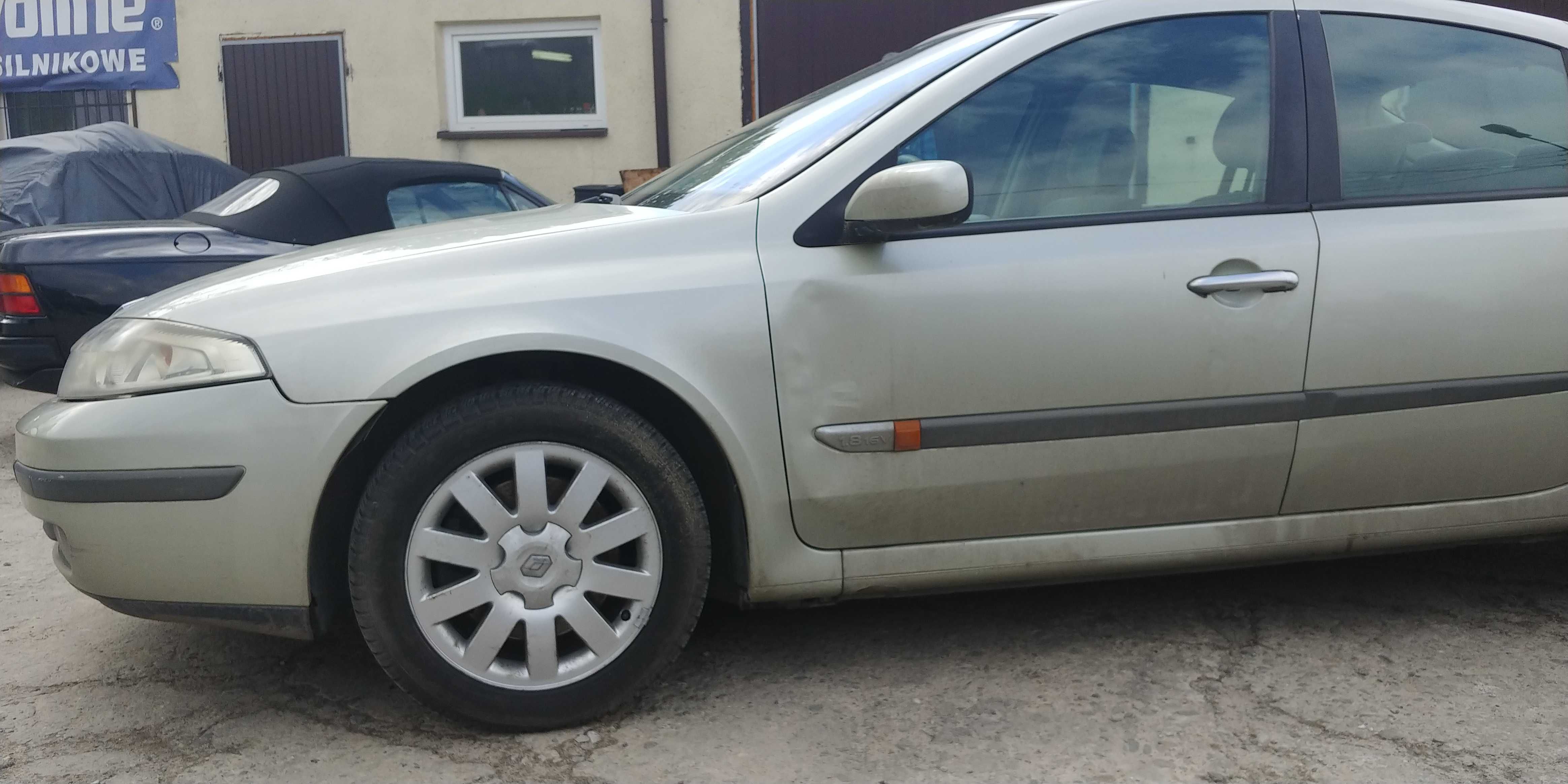 Renault Laguna II 2 Hathback 1.8 16V Maska Przód Lampy Zderzak Atrapa