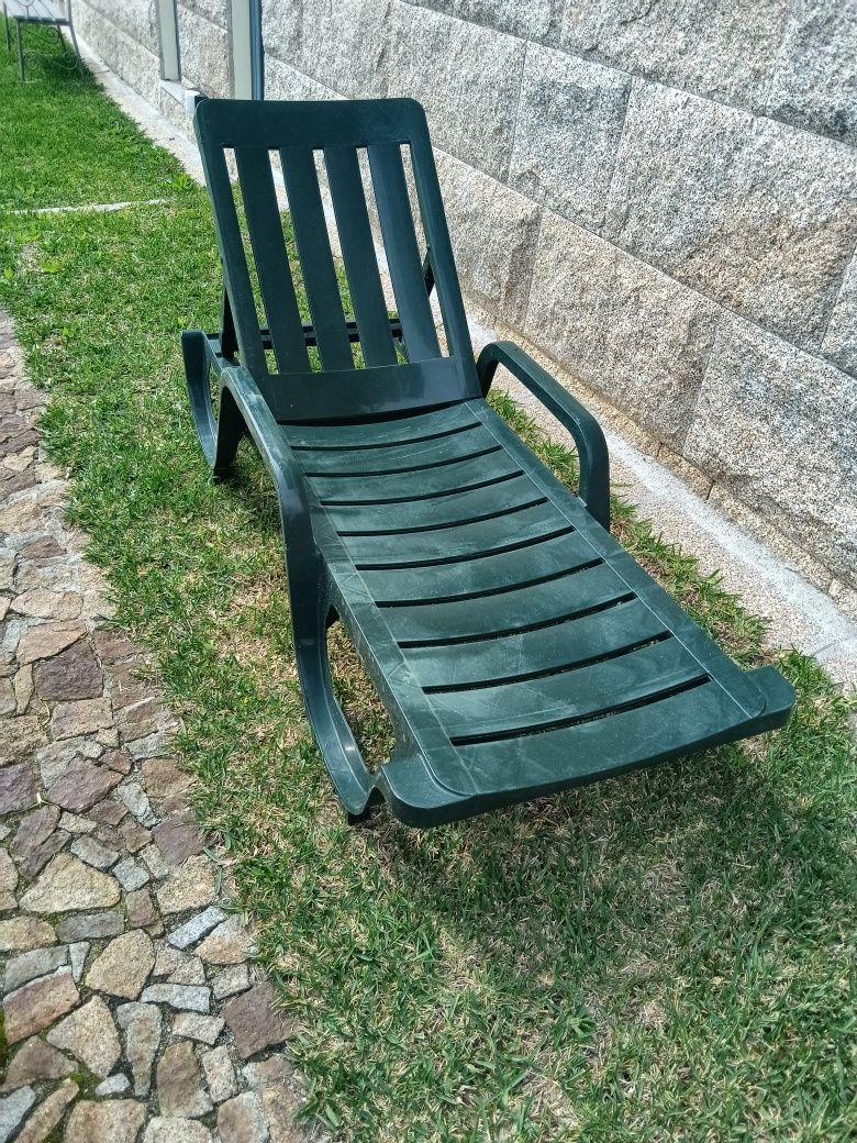 Cadeira de jardim