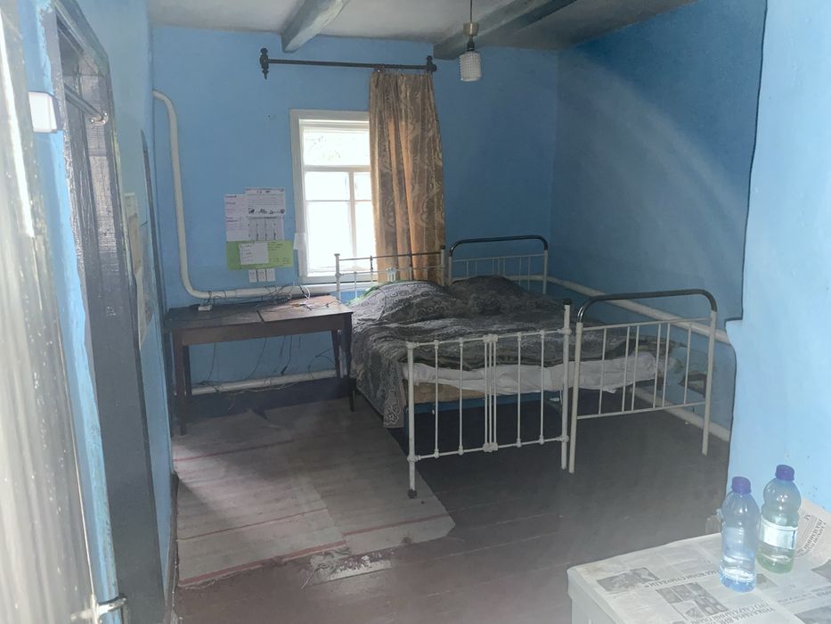 Будинок, асфальт, газ, інтернет