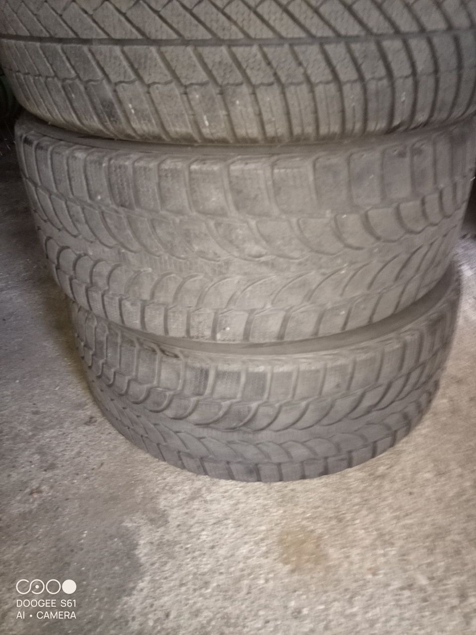 Sprzedam opony zimowe Bridgestone 245/45/19.