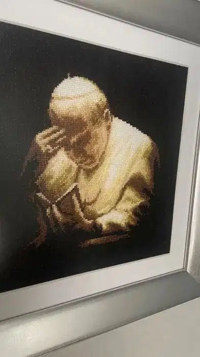 Obraz szydełkowy ręcznie robiony Jan Paweł II Papież Kotunia ślub rama