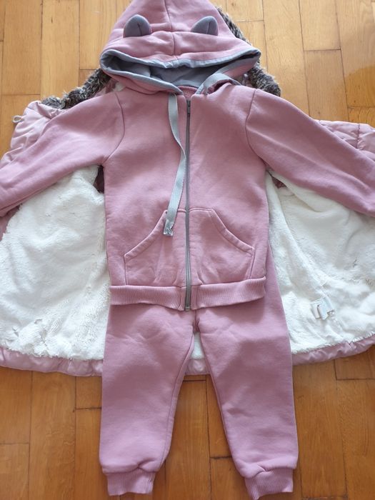 Зимова курточка, утеплений спортивний костюм, зимова шапка