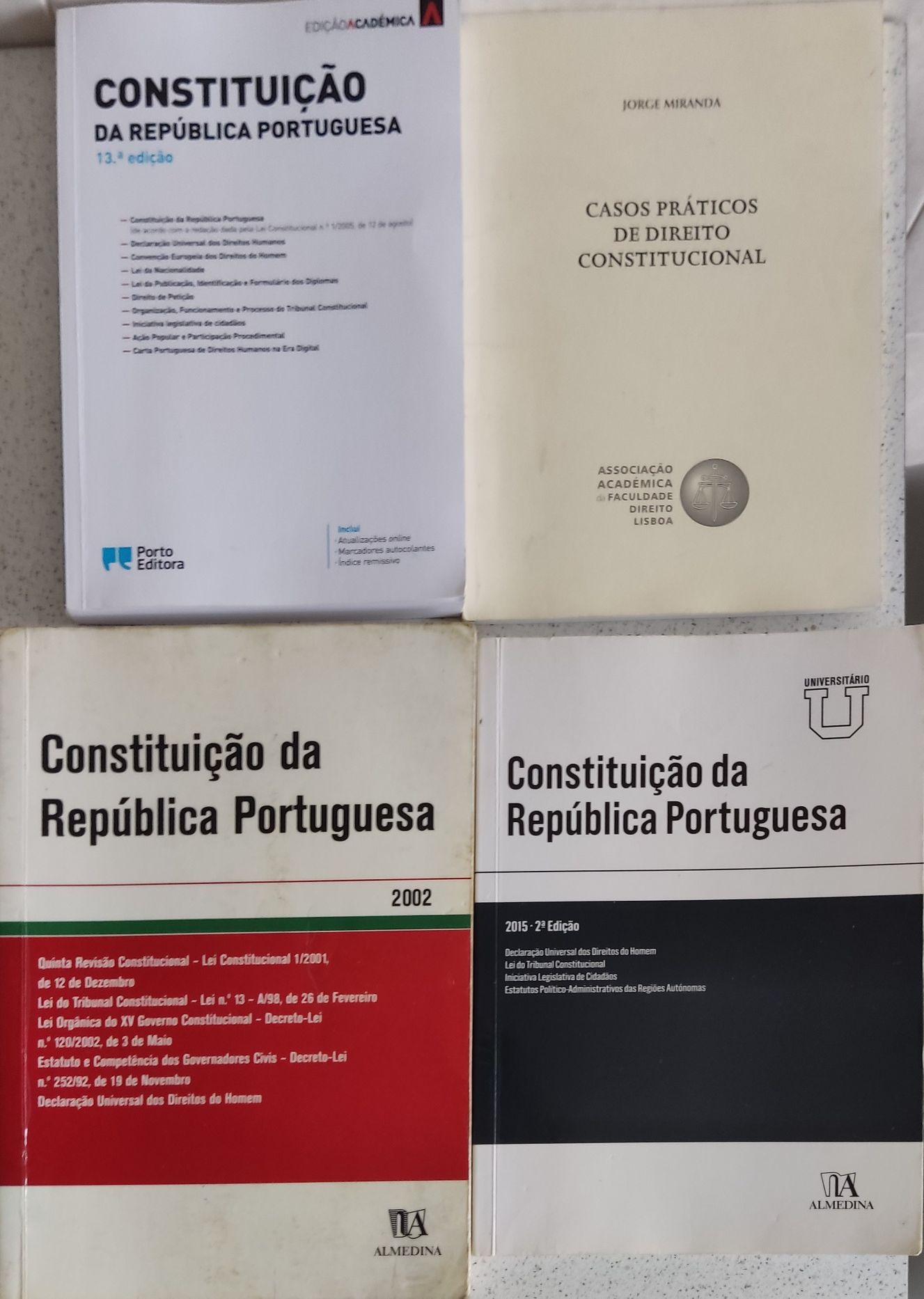 Códigos / Livros  de direito