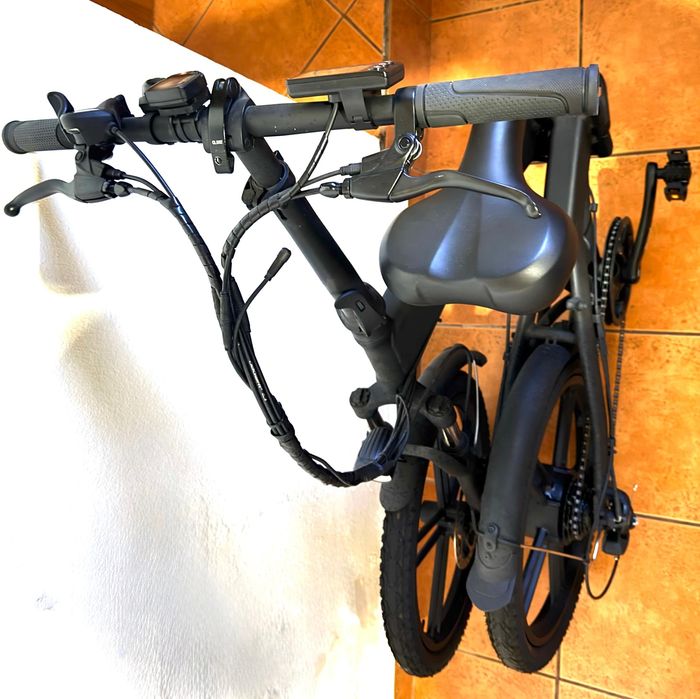 Bicicleta eléctrica dobrável
