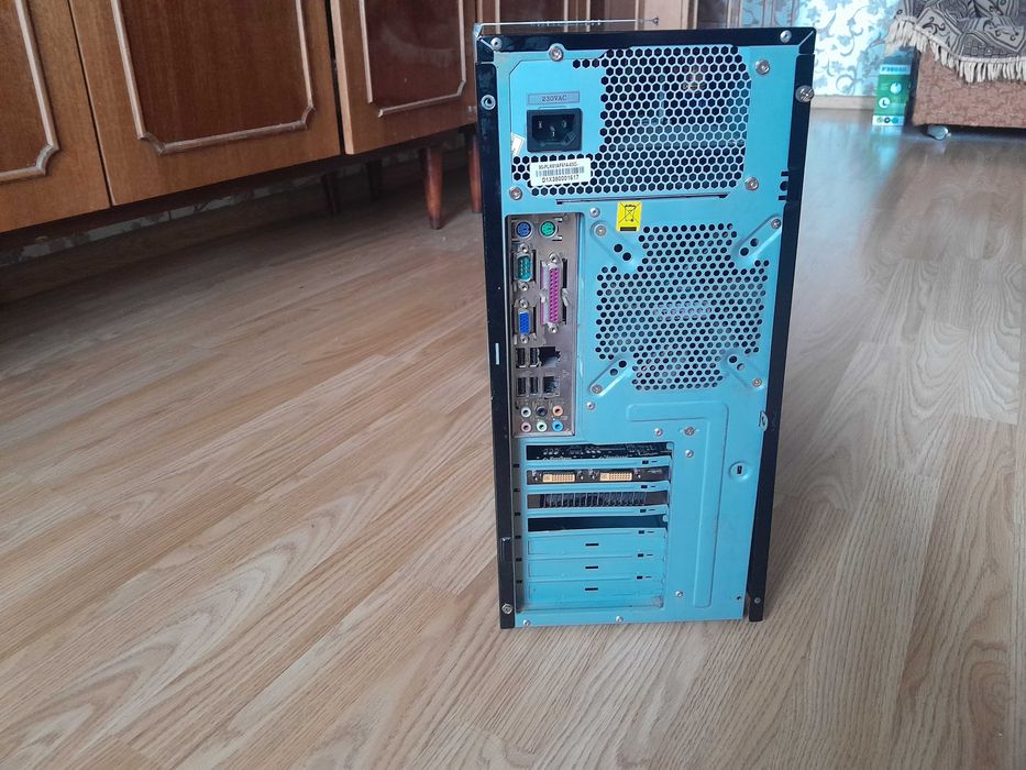 Комп'ютер, пк, системній блок