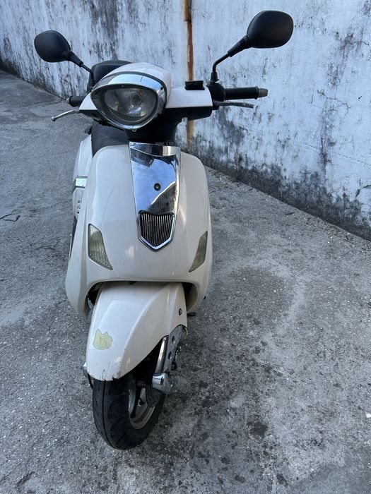 Scooter GOES ZN-125