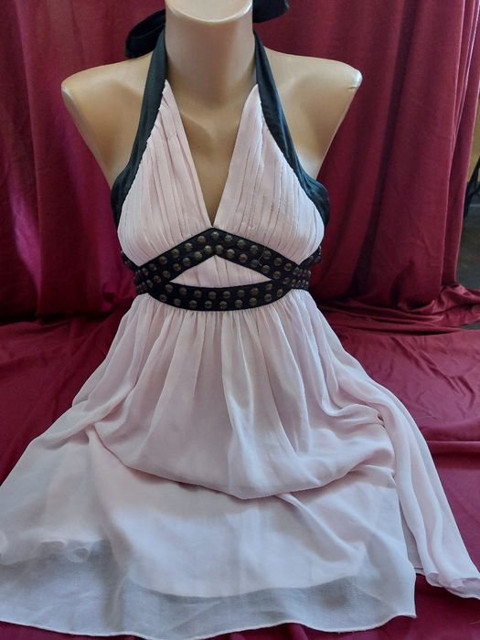 Sukienka pudrowy róż 2 sukienki to znizka!