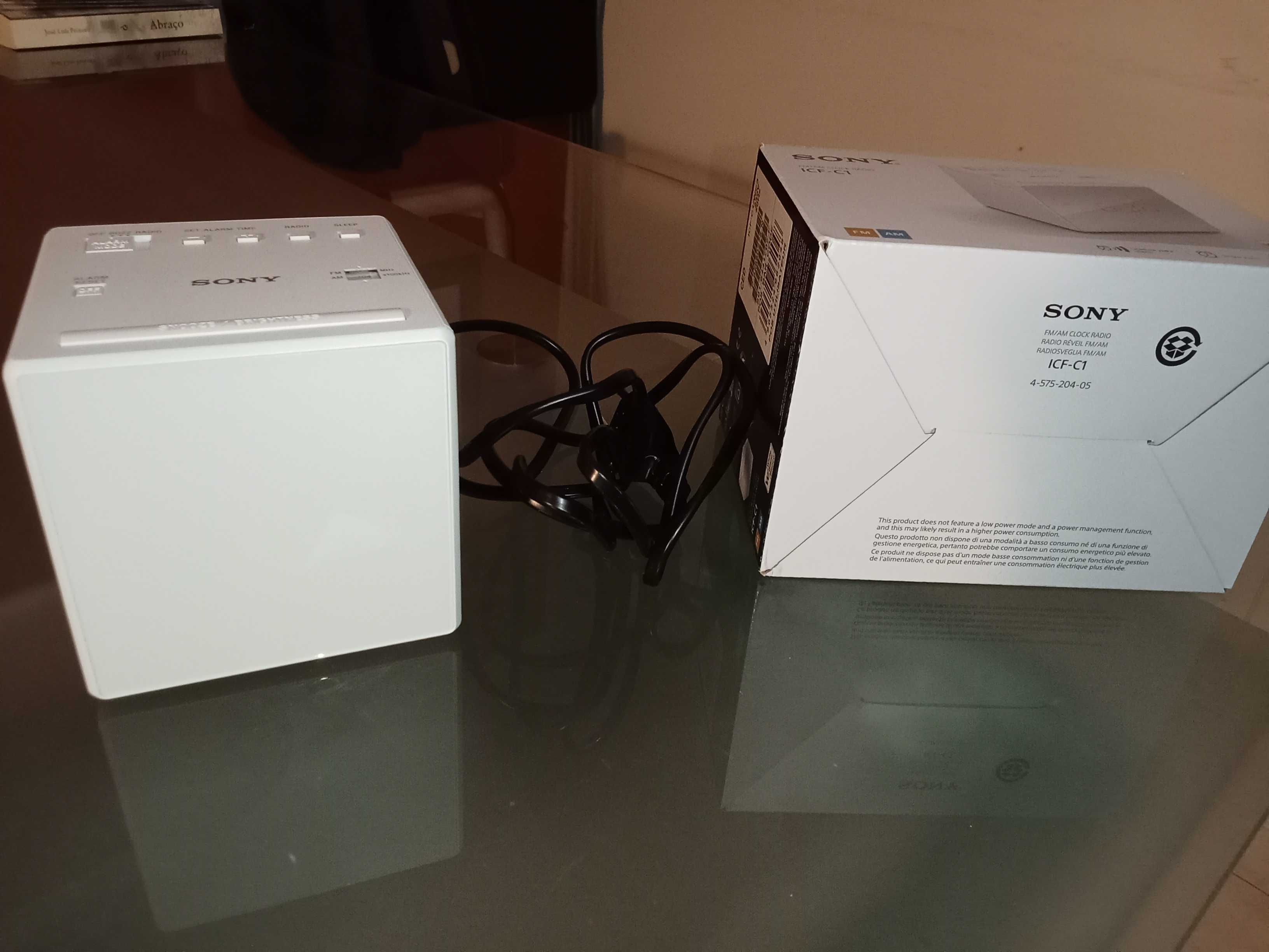 Rádio Despertador SONY ICF-C1W (Branco - Digital - Alarme Duplo -
