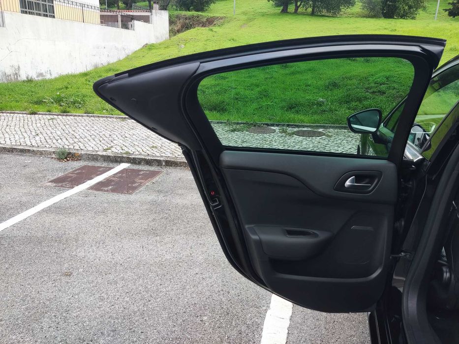 CITROËN DS4 1.6 HDi Diesel 114 cv – 2013 – Automático