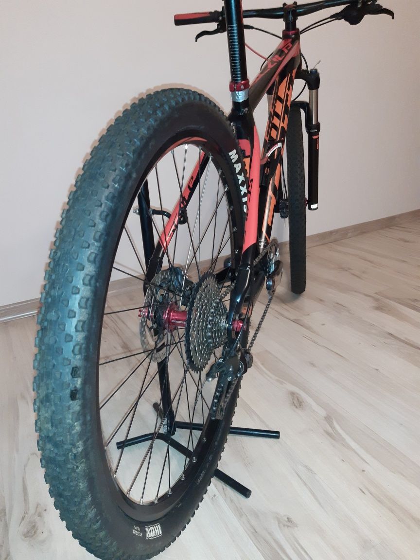 Scott scale 760 M