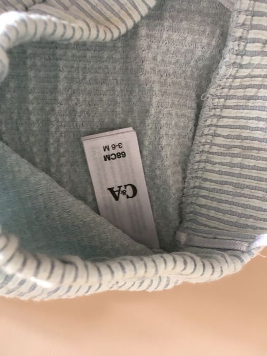Dziewczęce szorty w rozmiarze 68 C&A 3-pak #68.29