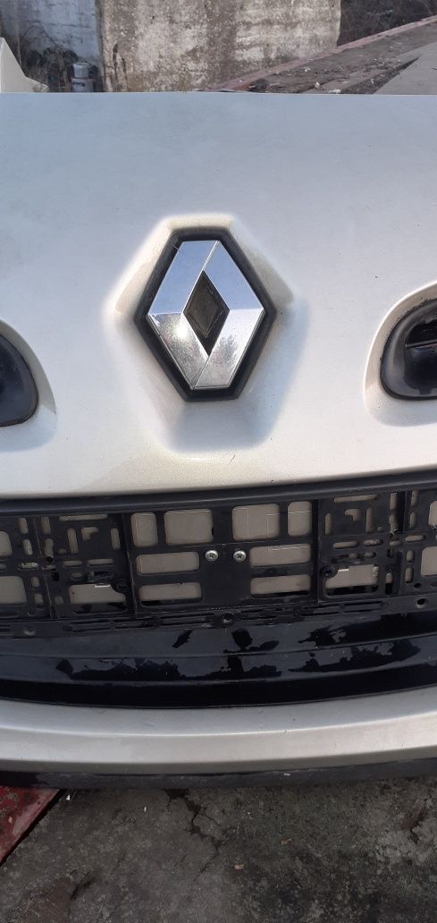 Zderzak renault clio 3