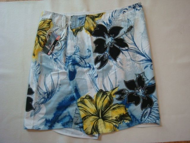 Spodenki szorty BillaBong - rozmiar  -XL/XXL - Nowe
