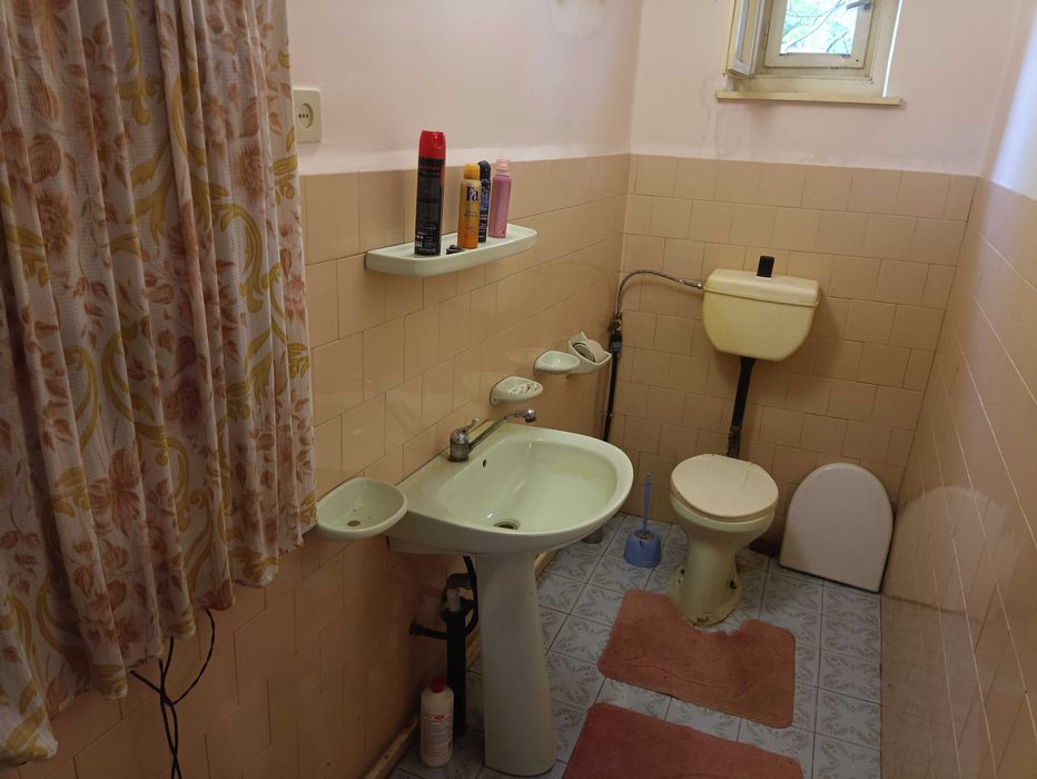 ПРОДАЖ 4-х кімнатного будинку 136 кв.м у хорошому районі,велика ділянк